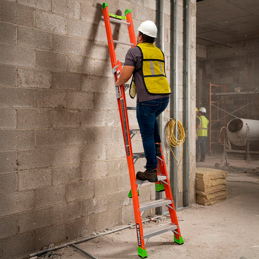 Louisville multipurpose ladder used as an extension ladder against a wall.
